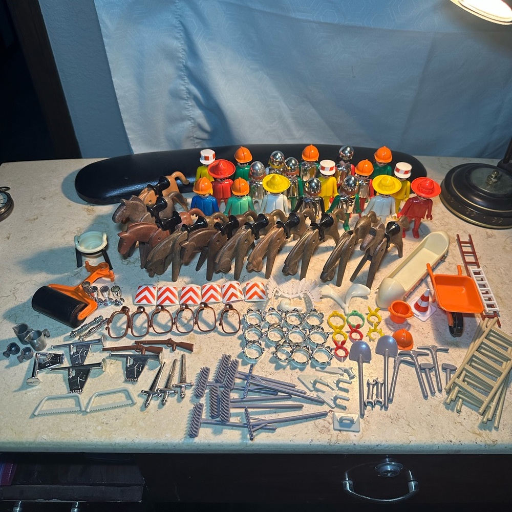 Vintage Playmobil Geobra figures - Picture 1 of 16